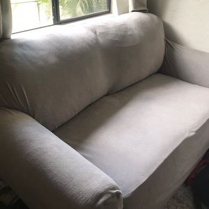 •Loveseat Cover•